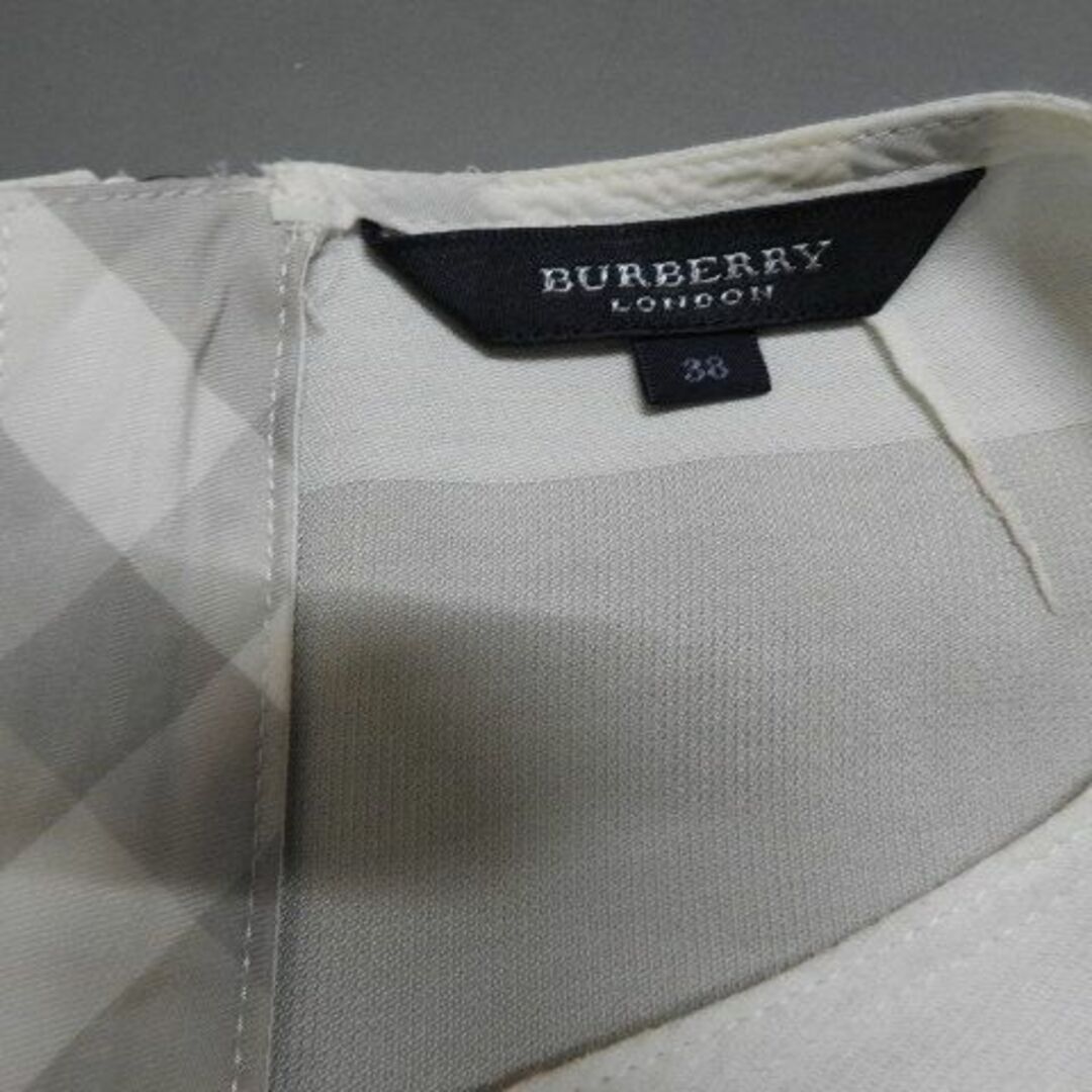 BURBERRY(バーバリー)のバーバリー上着 レディースのトップス(シャツ/ブラウス(半袖/袖なし))の商品写真