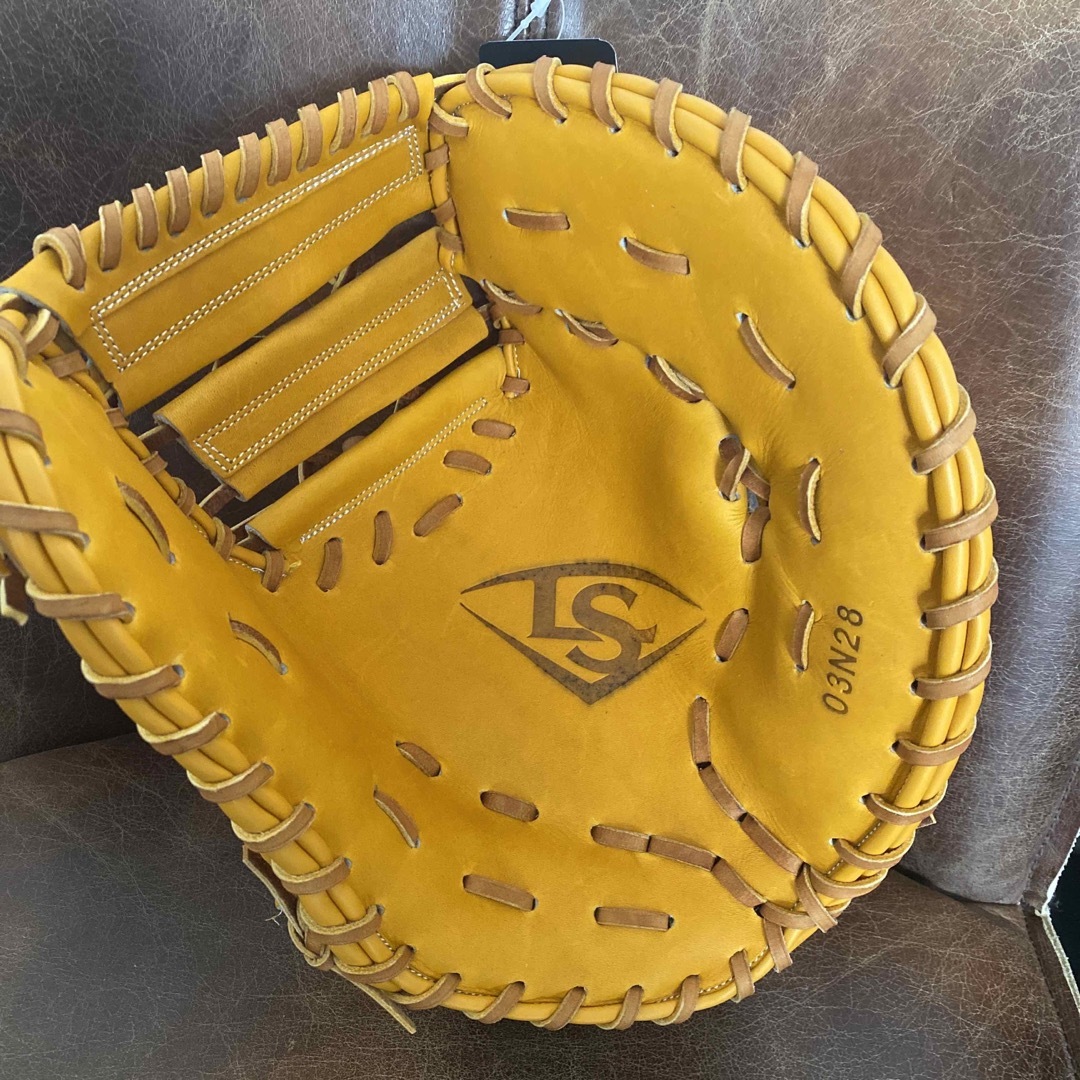 Louisville Slugger(ルイスビルスラッガー)のグローブ 硬式 ファーストミット ルイスビルスラッガー 海外限定 スポーツ/アウトドアの野球(グローブ)の商品写真