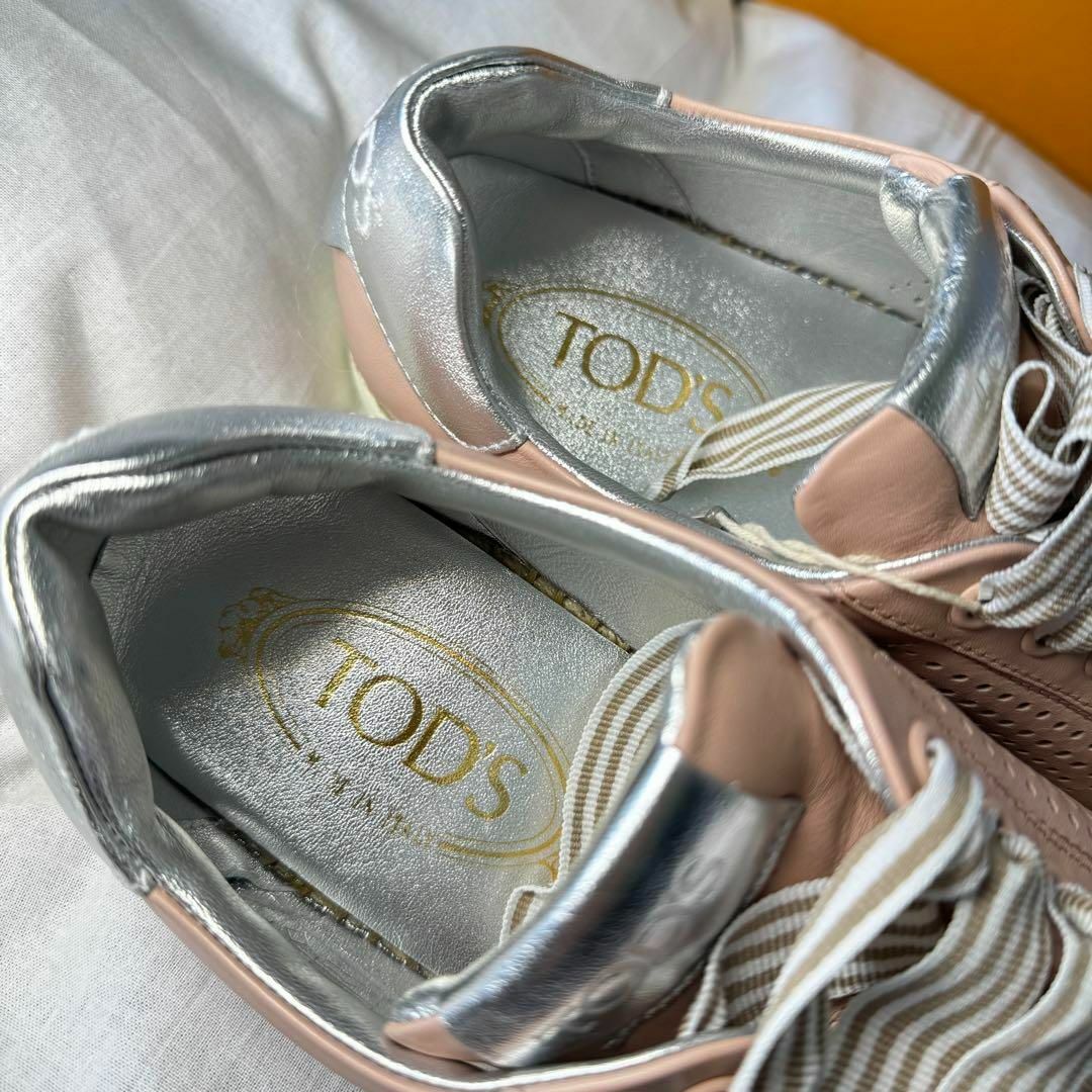 TOD'S(トッズ)のTOD'S スムースレザー&メタリックレザー スニーカー EU36 替紐有 レディースの靴/シューズ(スニーカー)の商品写真