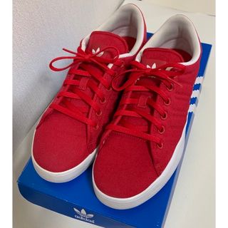 アディダス(adidas)のadidas スニーカー RED 26.5cm ADICOURT CANVAS(スニーカー)