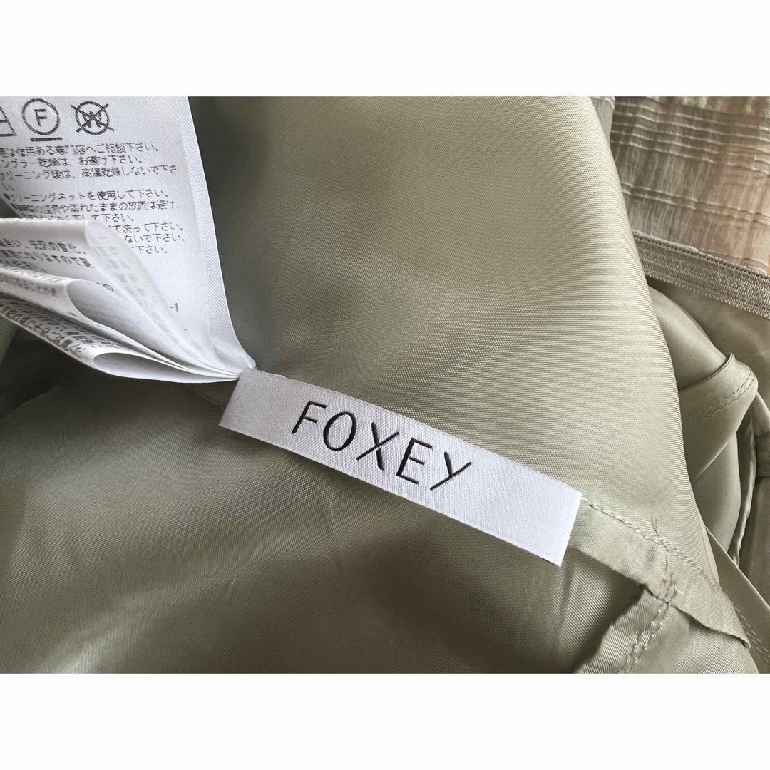 FOXEY(フォクシー)の【美品】Foxey リネンストライプワンピース レディースのワンピース(ひざ丈ワンピース)の商品写真