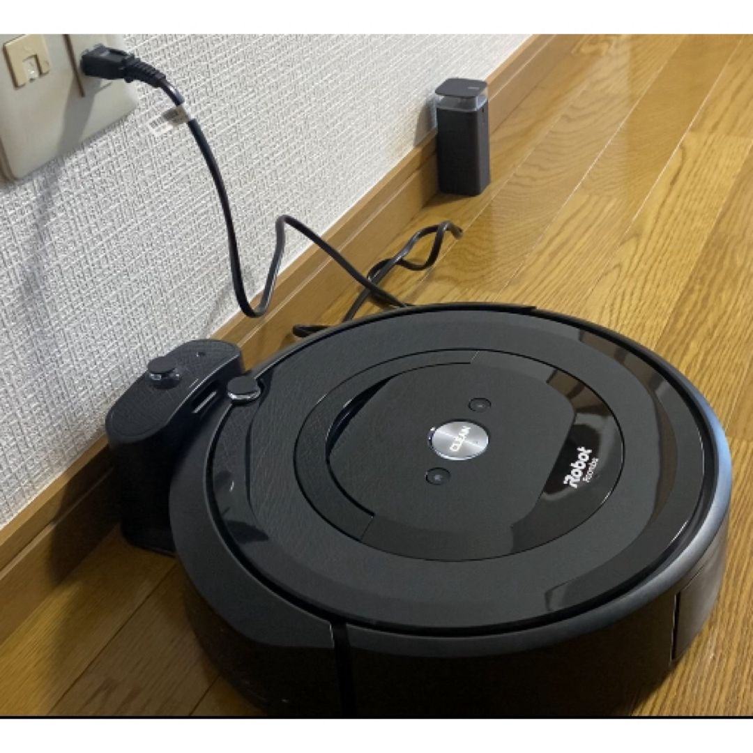 iRobot(アイロボット)のIROBOT ルンバ E5 スマホ/家電/カメラの生活家電(掃除機)の商品写真