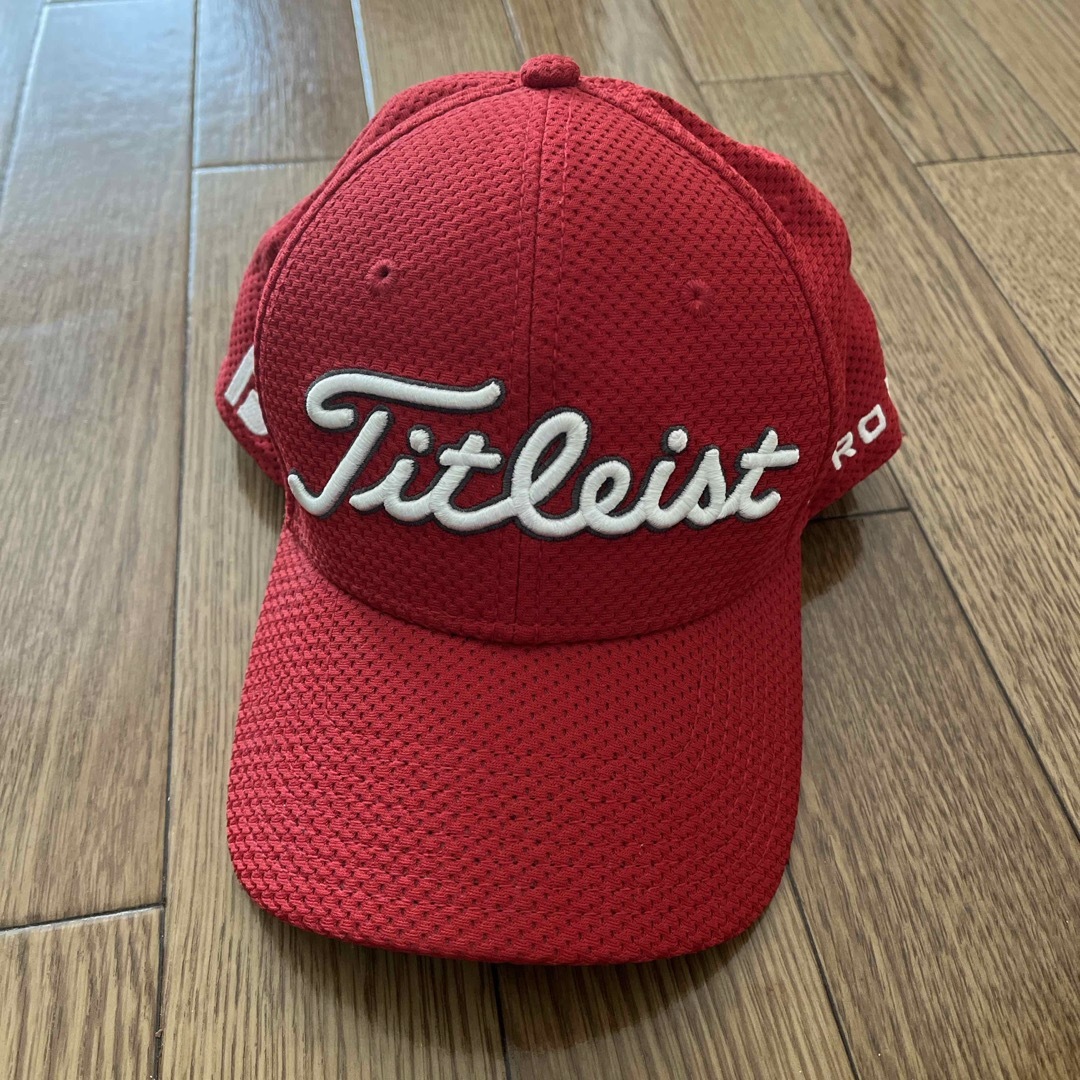 Titleist(タイトリスト)のタイトリスト　キャップ　レッド メンズの帽子(キャップ)の商品写真