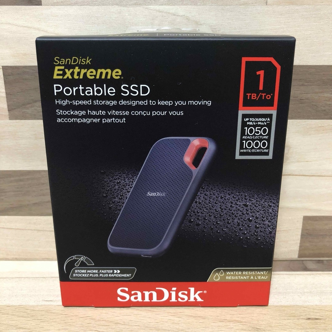 SanDisk(サンディスク)のNew ポータブルSSD 1TB スマホ/家電/カメラのPC/タブレット(PC周辺機器)の商品写真