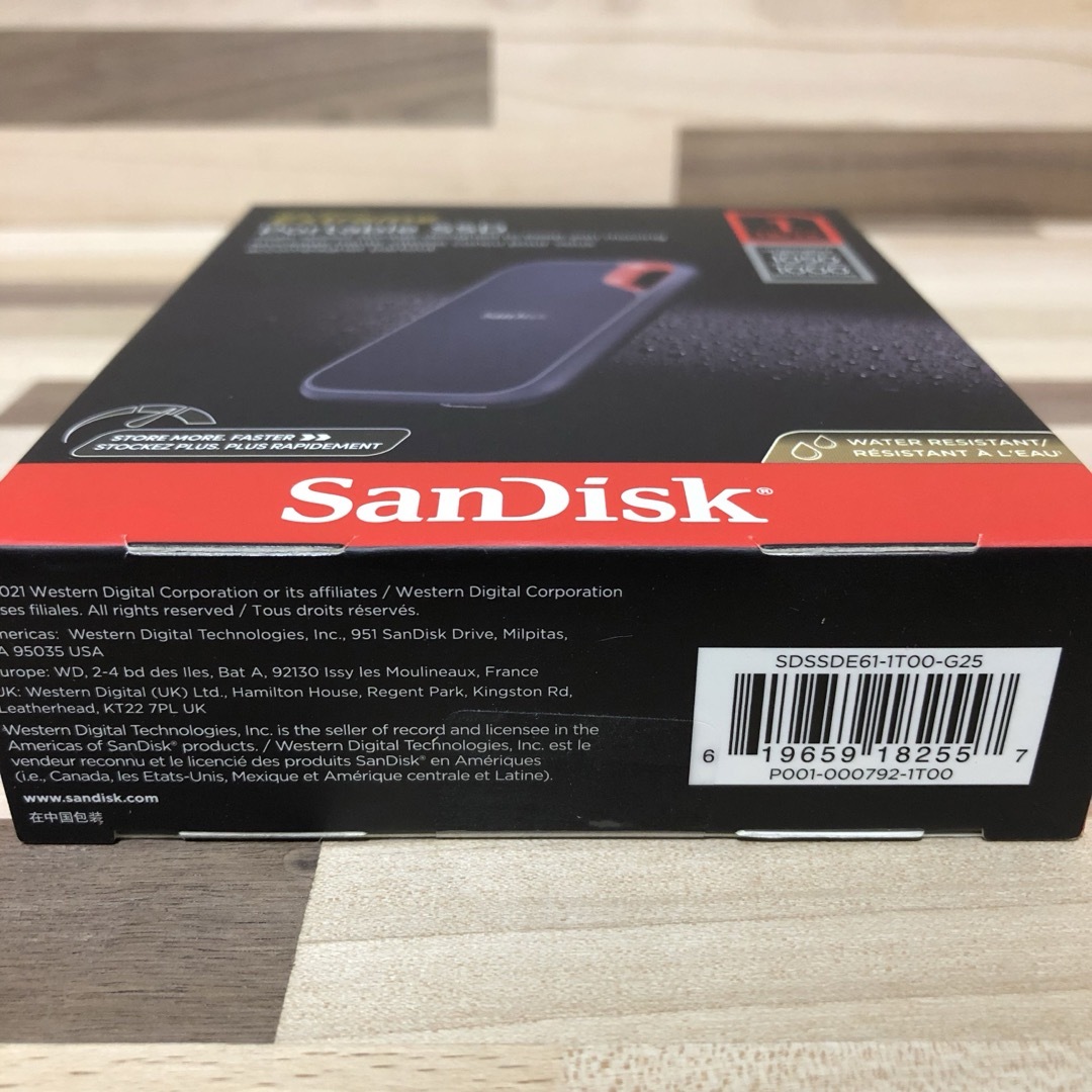 SanDisk(サンディスク)のNew ポータブルSSD 1TB スマホ/家電/カメラのPC/タブレット(PC周辺機器)の商品写真