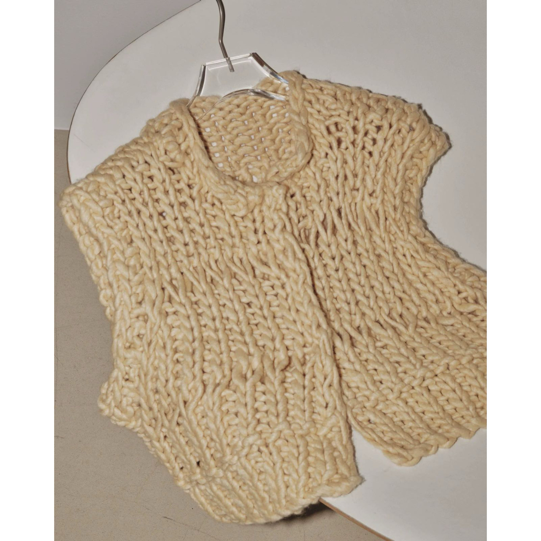 TODAYFUL(トゥデイフル)のTODAYFUL Chunky Hand Knitvest レディースのトップス(ベスト/ジレ)の商品写真