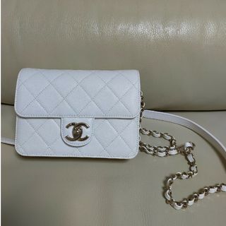 シャネル(CHANEL)の【新品未使用】シャネル　キャビアスキン　ミニフラップ　白(ショルダーバッグ)