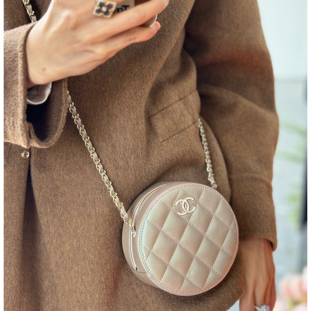 CHANEL(シャネル)のシャネル　ショルダーバッグ メンズのバッグ(ショルダーバッグ)の商品写真