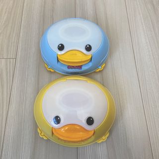 ダイオウセイシ(大王製紙)のエリエール ケース アヒル ペンギン2個セット（ケースのみ）(ベビーおしりふき)