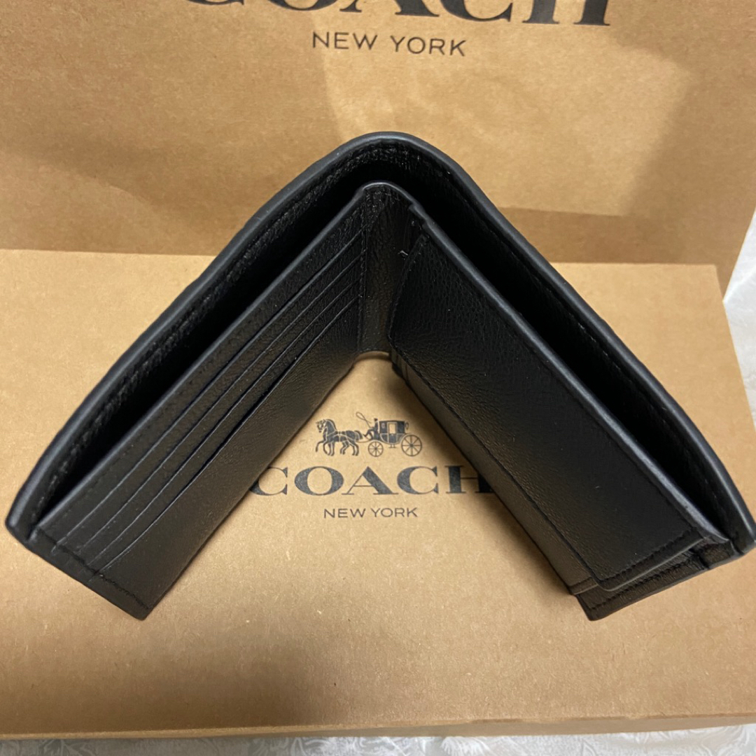 COACH(コーチ)の贈り物にも☆コーチ スリム 財布 大人の本革シグネチャー型 二つ折 メンズのファッション小物(折り財布)の商品写真