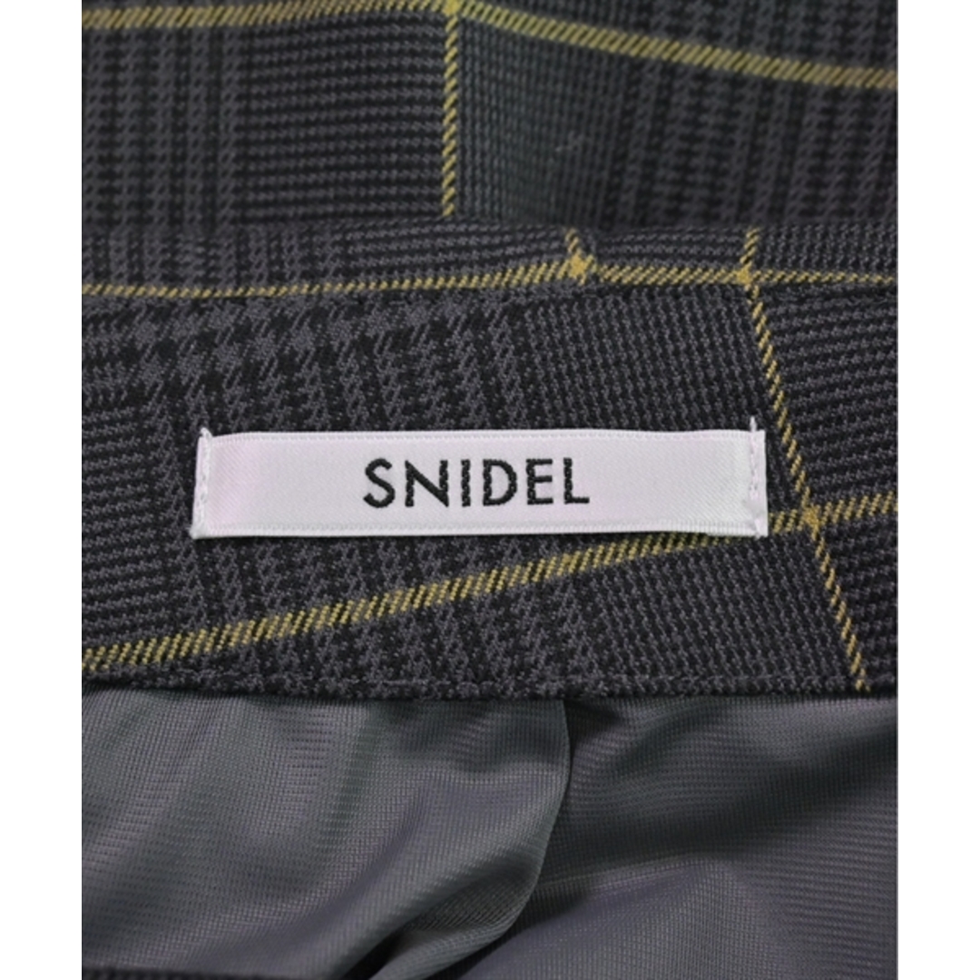 SNIDEL(スナイデル)のSNIDEL スナイデル ミニスカート 1(M位) グレーx黒x黄(チェック) 【古着】【中古】 レディースのスカート(ミニスカート)の商品写真