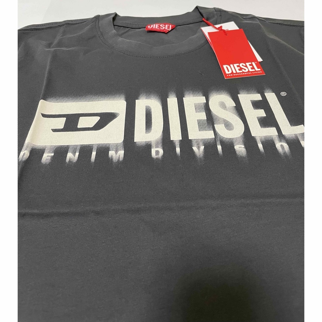 DIESEL(ディーゼル)のDIESEL 新品未使用　メンズ　tシャツ XL (定価¥9,900) メンズのトップス(Tシャツ/カットソー(半袖/袖なし))の商品写真