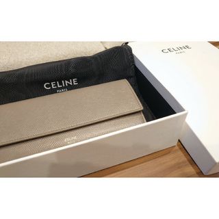 ♥︎CELINE セリーヌ 新品付属品有 フラップボタン財布 三つ折り財布♥︎