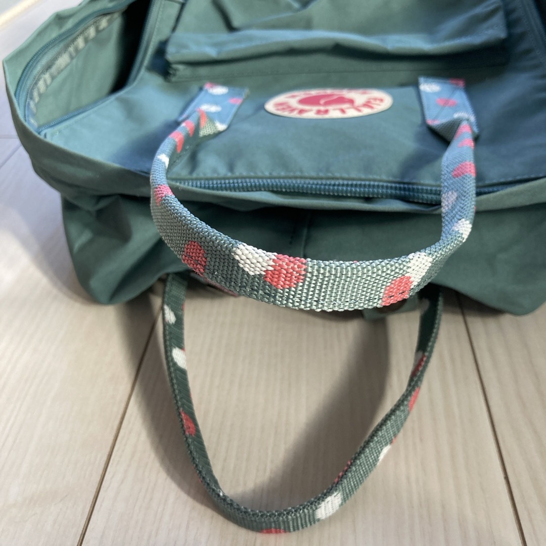 FJALLRAVEN KANKEN(フェールラーベンカンケン)のmako_haru様専用【新品未使用レアカラー】カンケンリュック レディースのバッグ(リュック/バックパック)の商品写真