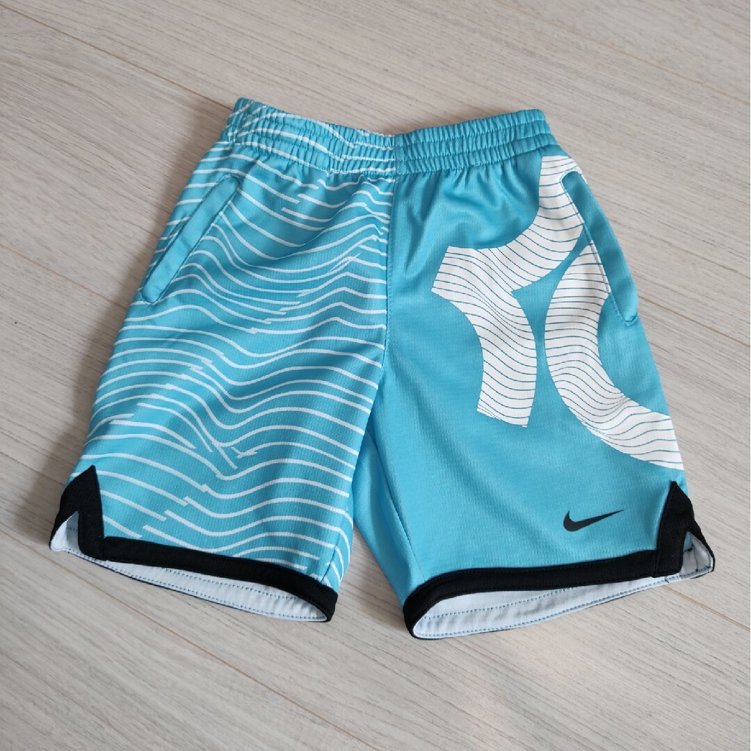 NIKE(ナイキ)のNIKE セットアップ 90cm キッズ/ベビー/マタニティのキッズ服男の子用(90cm~)(その他)の商品写真