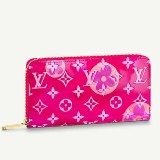 ルイヴィトン(LOUIS VUITTON)の非常に入手困難‼️正規【日本完売バレンタイン限定品 新作LV財布】(財布)