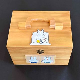 ミッフィー(miffy)のミッフィ　薬箱(小物入れ)