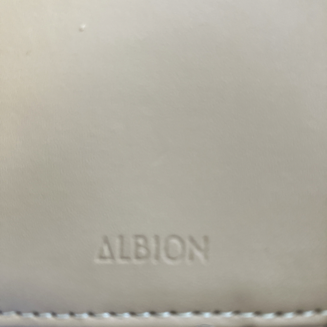 ALBION(アルビオン)のアルビオン　折り財布 レディースのファッション小物(財布)の商品写真