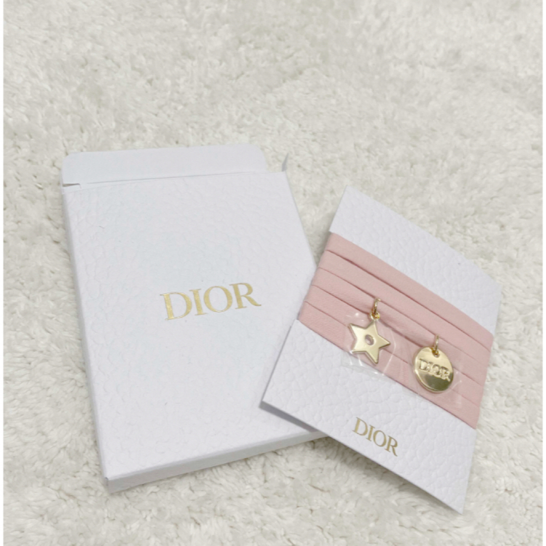 Dior(ディオール)のDior ノベルティブレスレット エンタメ/ホビーのコレクション(ノベルティグッズ)の商品写真