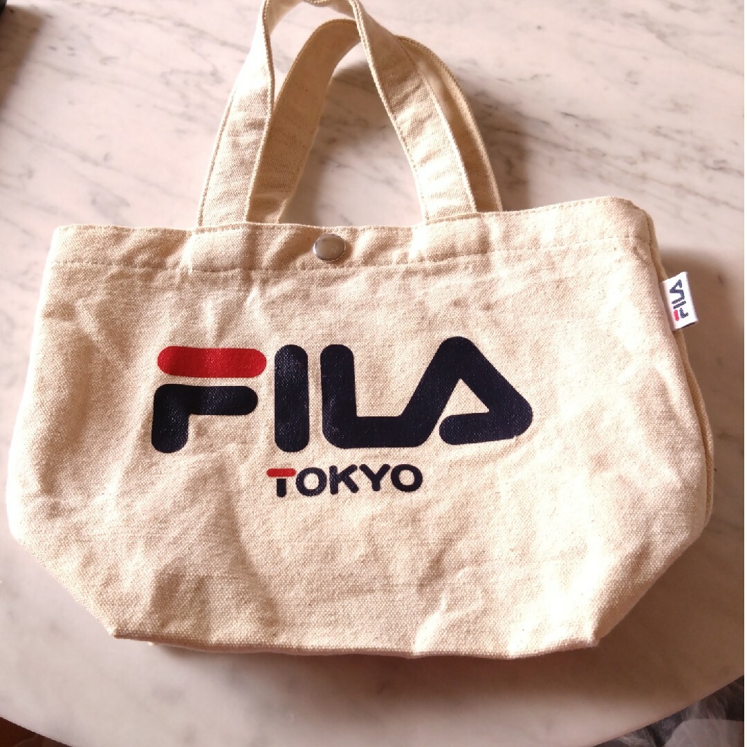 FILA(フィラ)のキャンバス　ミニ　トートバック　ＦＩＬＡ レディースのバッグ(トートバッグ)の商品写真