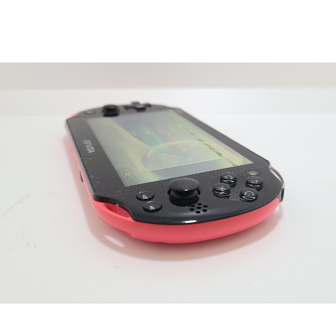 PlayStation Vita(プレイステーションヴィータ)のPlaystation Vita PCH2000 ピンクブラック エンタメ/ホビーのゲームソフト/ゲーム機本体(携帯用ゲーム機本体)の商品写真