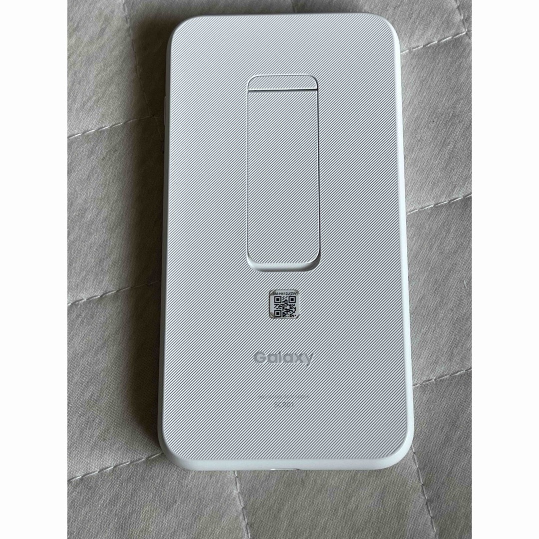 Galaxy(ギャラクシー)のGalaxy 5G Mobile Wi-Fi SCR01 スマホ/家電/カメラのスマートフォン/携帯電話(その他)の商品写真