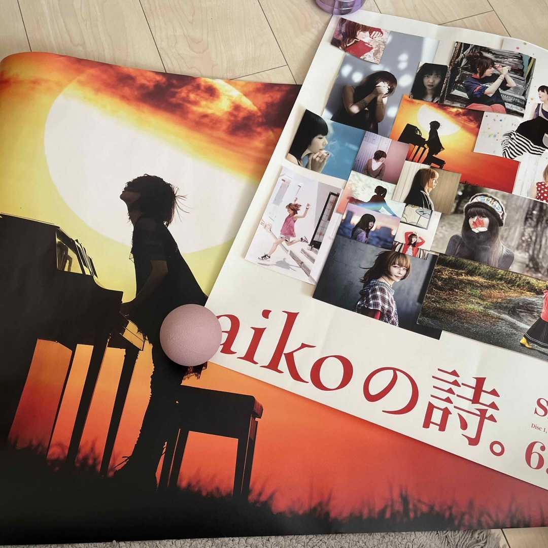 aiko ポスター　2枚セット エンタメ/ホビーのタレントグッズ(ミュージシャン)の商品写真