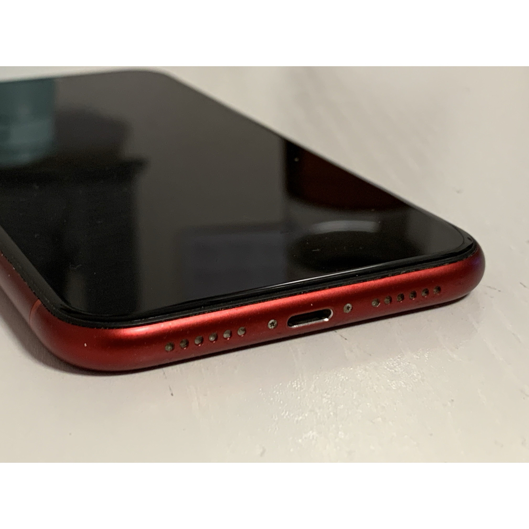 Apple(アップル)のiPhone xr 128GB レッド SIMフリー スマホ/家電/カメラのスマートフォン/携帯電話(スマートフォン本体)の商品写真