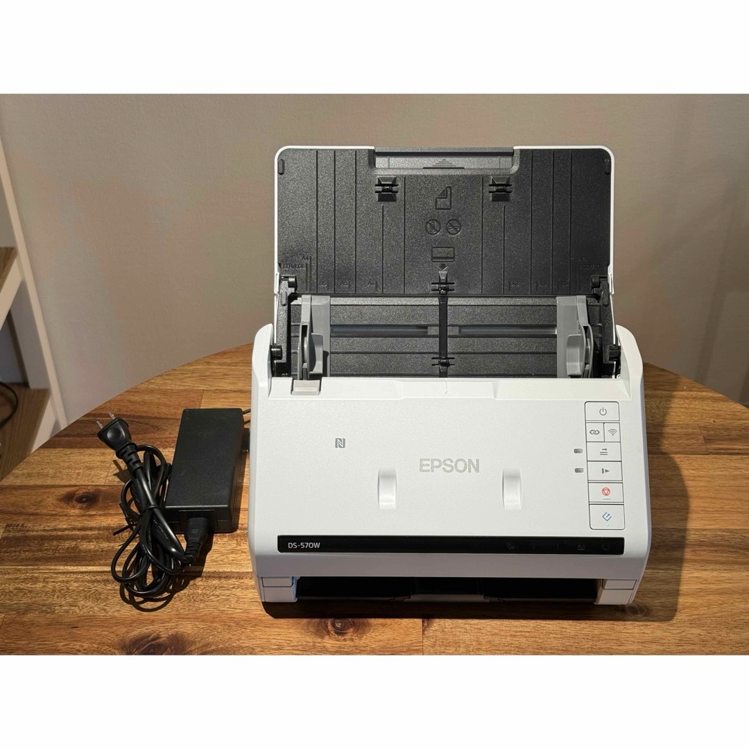 EPSON(エプソン)のEPSON  スキャナー DS-570W スマホ/家電/カメラのPC/タブレット(PC周辺機器)の商品写真