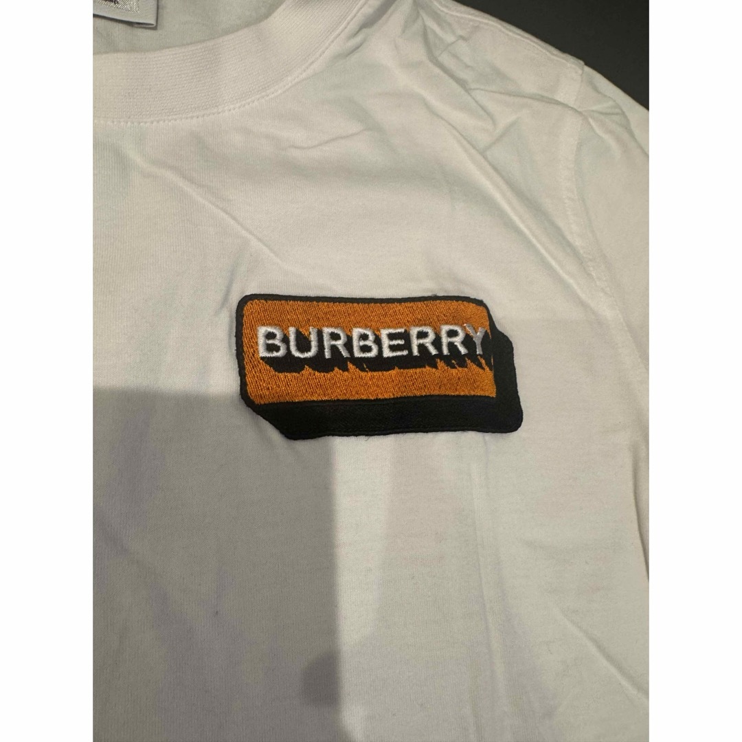 BURBERRY(バーバリー)のBURBERRY 刺繍入りTシャツ レディースのトップス(Tシャツ(半袖/袖なし))の商品写真