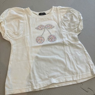プティマイン(petit main)のプティマイン　Tシャツ　100 白　さくらんぼ　半袖(Tシャツ/カットソー)
