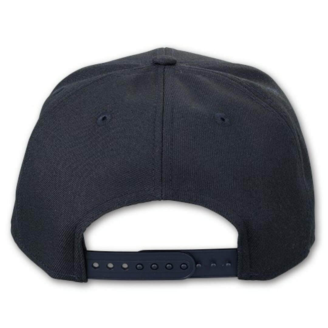 NEW ERA(ニューエラー)のカープキャップニューエラ９５０（メタルロゴ）ブラック！限定完売品！おまけ付き♪ メンズの帽子(キャップ)の商品写真