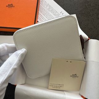 エルメス(Hermes)のHERMES シルクインコンパクト　ホワイト(コインケース)