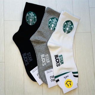 スターバックス(Starbucks)の韓国靴下☆レディースソックス☆フリーサイズ☆スターバックスロゴ☆三色セット☆(ソックス)
