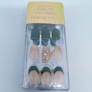 ダッシングディバ(DASHING DIVA)の★限定完売★⑳ダッシングディバ マジックプレスプレミアムシリーズ💅(つけ爪/ネイルチップ)