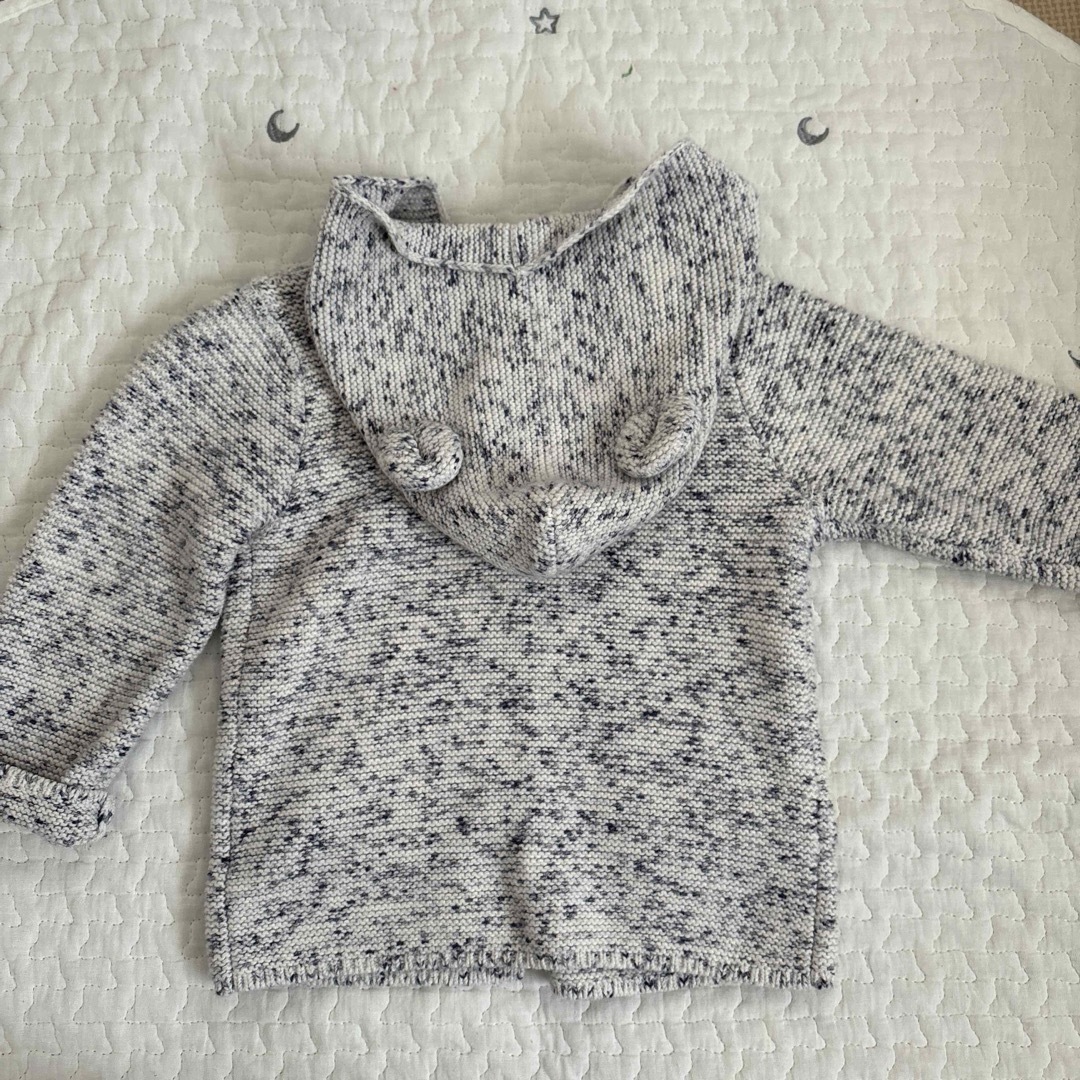 babyGAP(ベビーギャップ)のbaby GAP くま耳カーディガン キッズ/ベビー/マタニティのベビー服(~85cm)(カーディガン/ボレロ)の商品写真