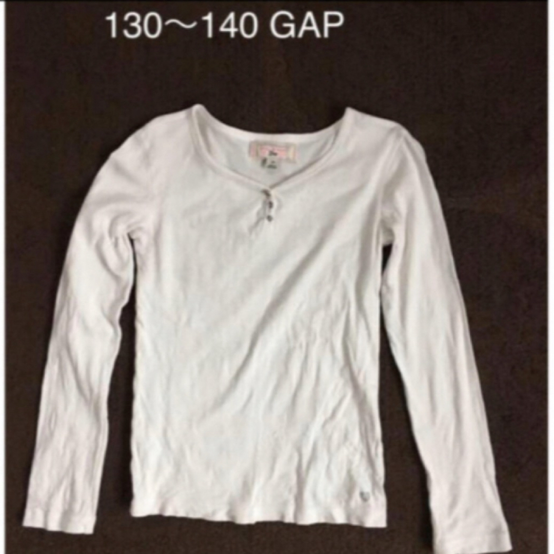 GAP(ギャップ)の130〜140 GAP ロンT ヘンリーネックTシャツ キッズ/ベビー/マタニティのキッズ服女の子用(90cm~)(Tシャツ/カットソー)の商品写真