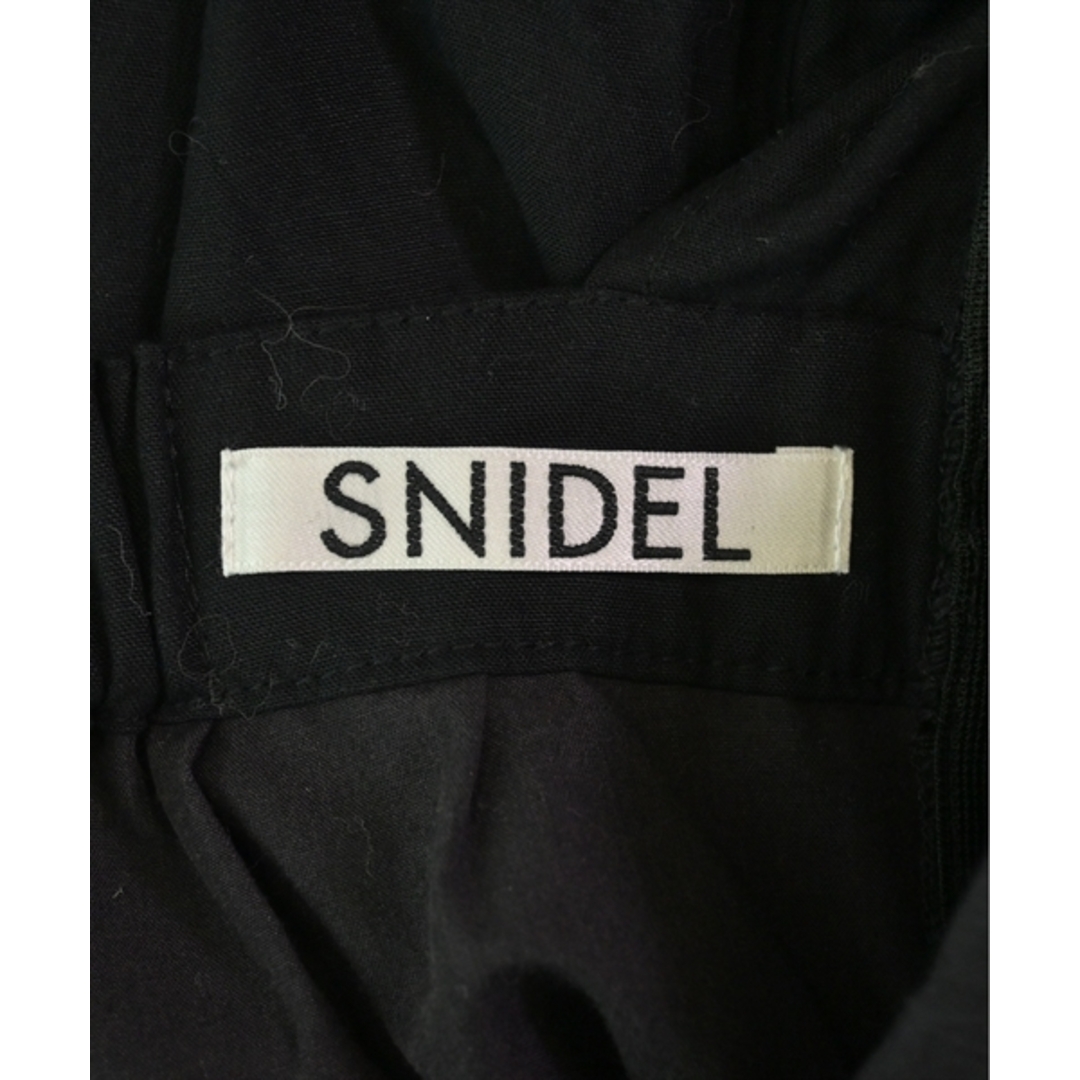 SNIDEL(スナイデル)のSNIDEL スナイデル オールインワン/サロペット 0(S位) 黒 【古着】【中古】 レディースのパンツ(サロペット/オーバーオール)の商品写真