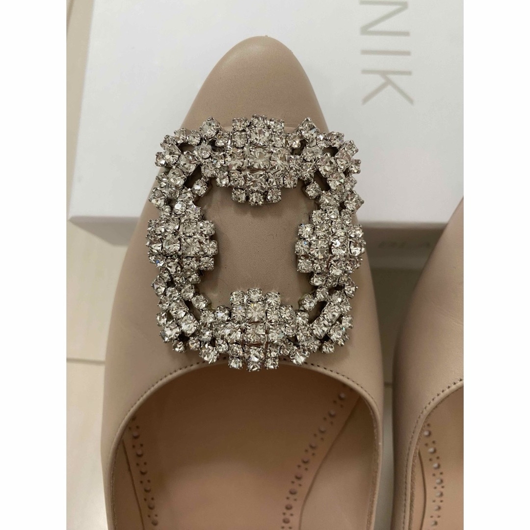 MANOLO BLAHNIK(マノロブラニク)のマロノブラニク‪‪❤︎‬ フラットシューズ  37.5 レディースの靴/シューズ(ハイヒール/パンプス)の商品写真