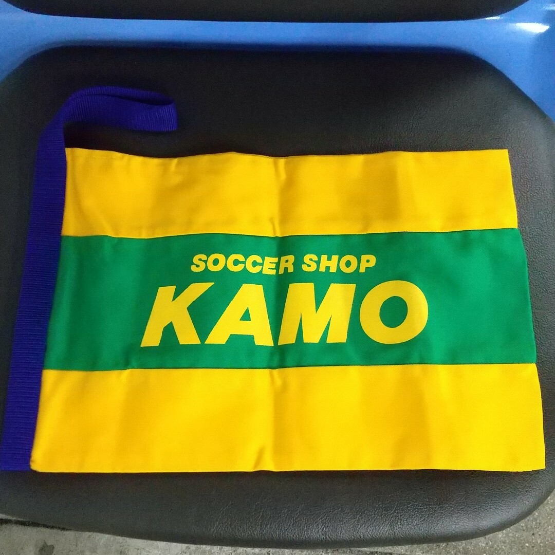 シューズケース KAMO 黄色 スポーツ/アウトドアのサッカー/フットサル(シューズ)の商品写真