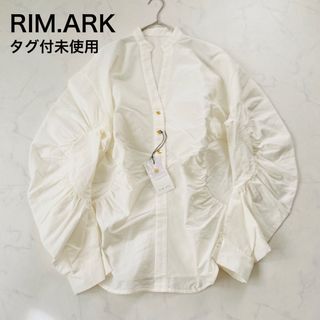 リムアーク(RIM.ARK)の【タグ付未使用】リムアーク　Sleeve volume gather tops(シャツ/ブラウス(長袖/七分))