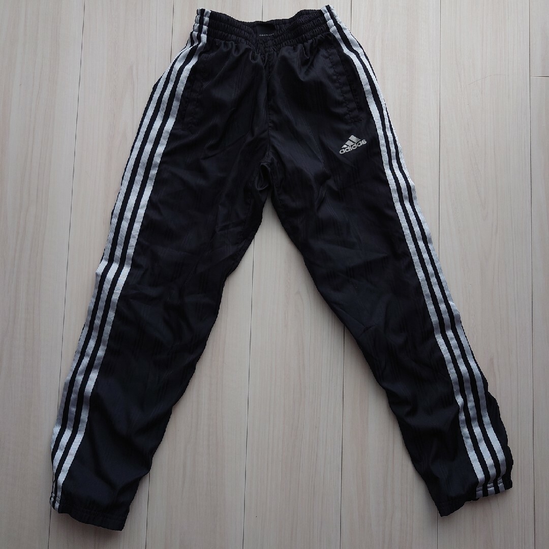 adidas(アディダス)のアディダス ウィンドブレーカー(ズボン) キッズ/ベビー/マタニティのキッズ服男の子用(90cm~)(パンツ/スパッツ)の商品写真