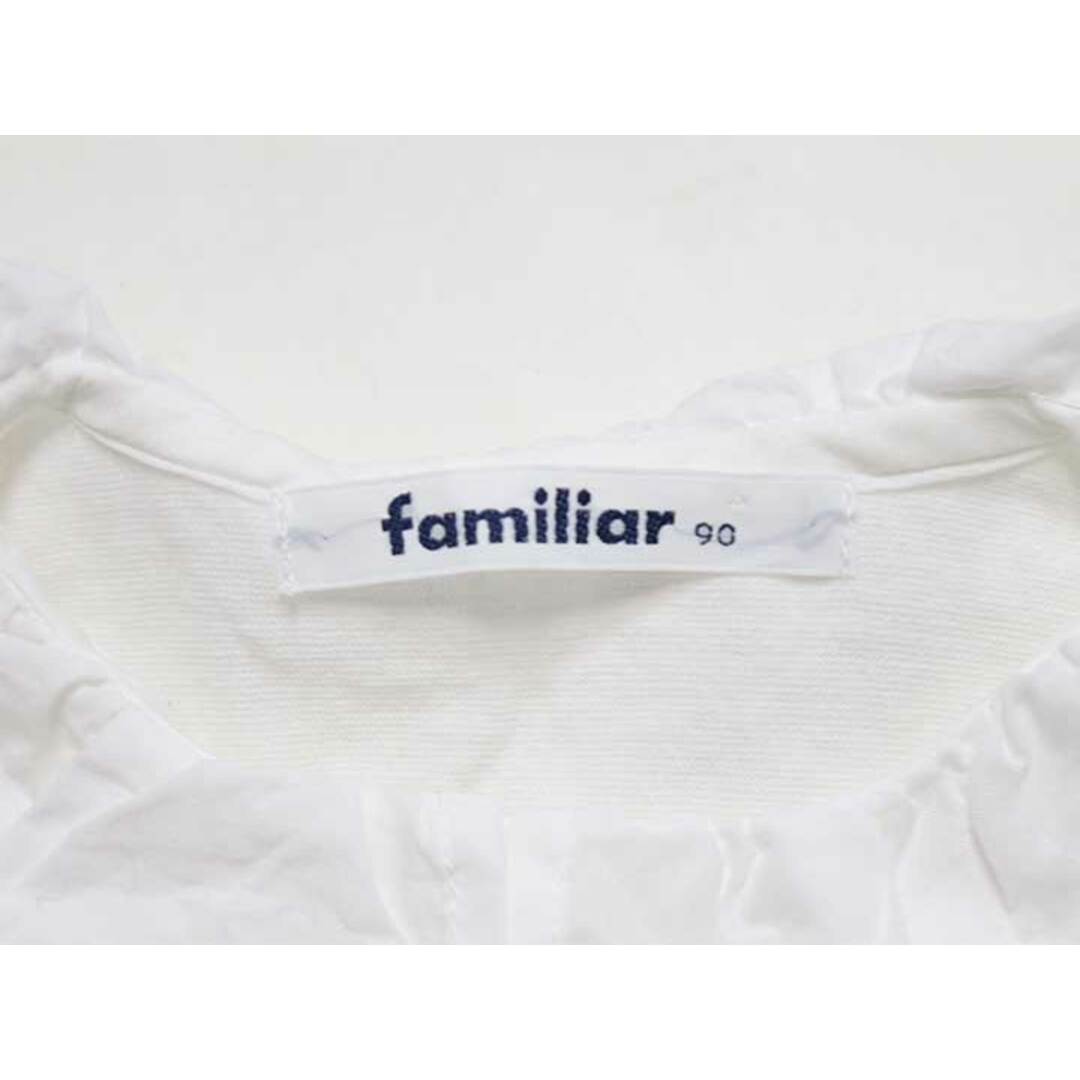 familiar(ファミリア)の【値下げ!】‡ファミリア/familiar‡90cm 長袖カットソーブラウス 白【中古】子供服 キッズ kids ベビー服 baby 女の子 春秋冬 402022 tops キッズ/ベビー/マタニティのベビー服(~85cm)(シャツ/カットソー)の商品写真