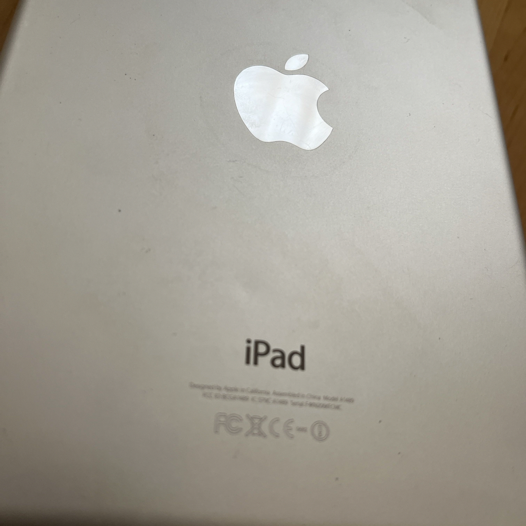Apple(アップル)のジャンク　アップル iPad mini 2 WiFi 16GB シルバー　訳あり スマホ/家電/カメラのPC/タブレット(タブレット)の商品写真