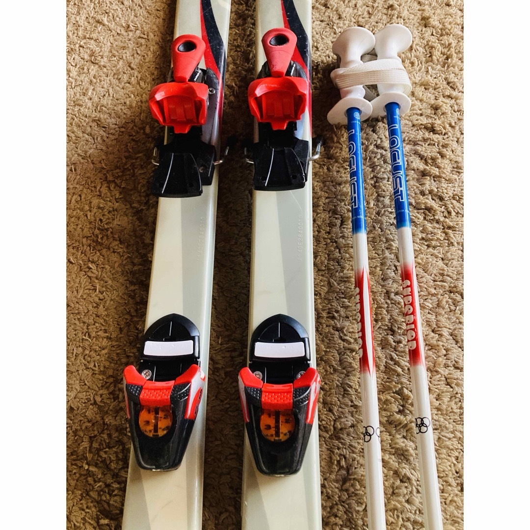 SALOMON(サロモン)のswallow スキー板 140cm  SALOMON 金具 ストック セット スポーツ/アウトドアのスキー(板)の商品写真