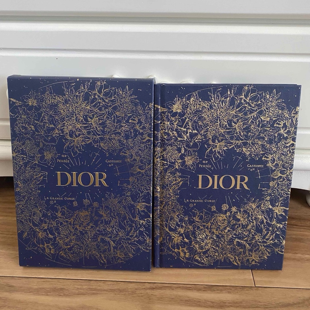 Christian Dior(クリスチャンディオール)のChristianDior 2022ホリデー　ノート エンタメ/ホビーのコレクション(ノベルティグッズ)の商品写真