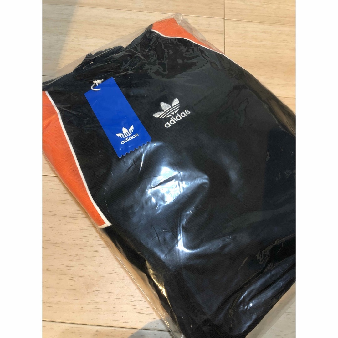 adidas(アディダス)の新品★アディダス★スウェット　パーカー　ジャージ　トラックジャケット　Ｍサイズ メンズのトップス(パーカー)の商品写真