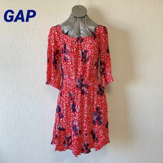 ギャップ(GAP)のGAP 赤 花柄 オープンショルダー 5分袖ワンピース(ミニワンピース)