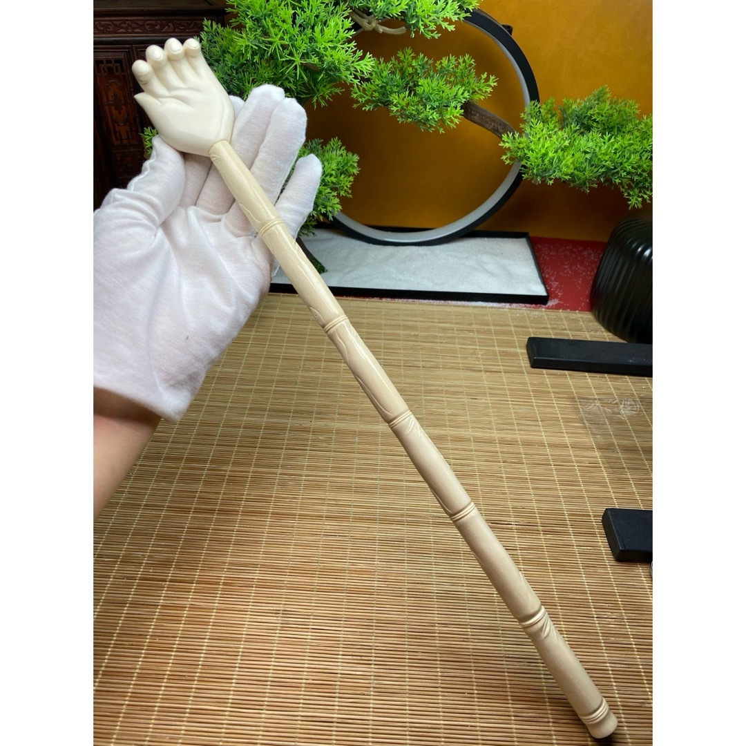 天然マンモス牙美しい手作り彫刻 2孫の手 痒み搔き棒