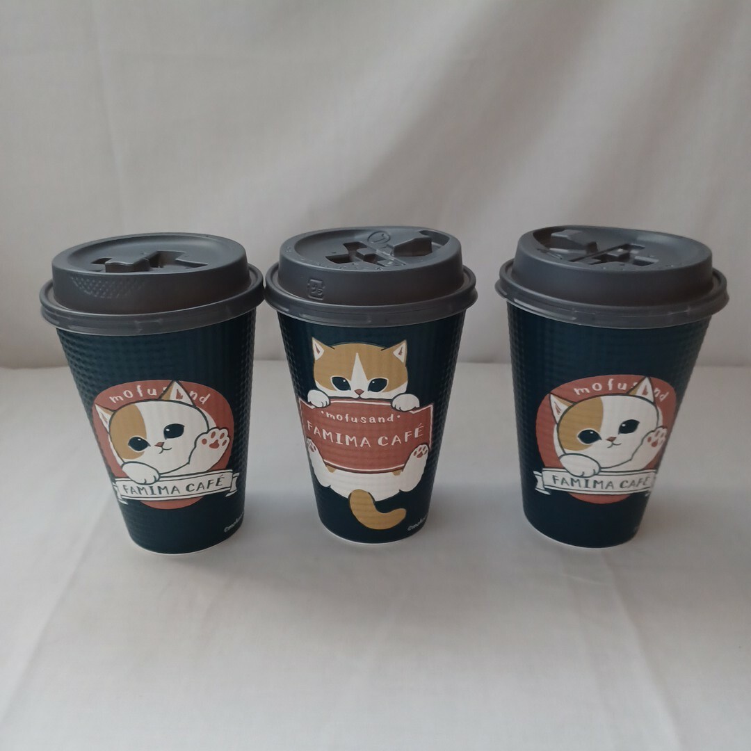 familiar(ファミリア)のFAMIMA CAFE mofusandカップ エンタメ/ホビーのおもちゃ/ぬいぐるみ(キャラクターグッズ)の商品写真